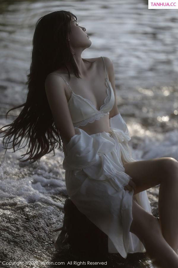 许嘉欣  [XiuRen]高清写真图 2022.06.02 No.5098 许嘉欣第32张图片